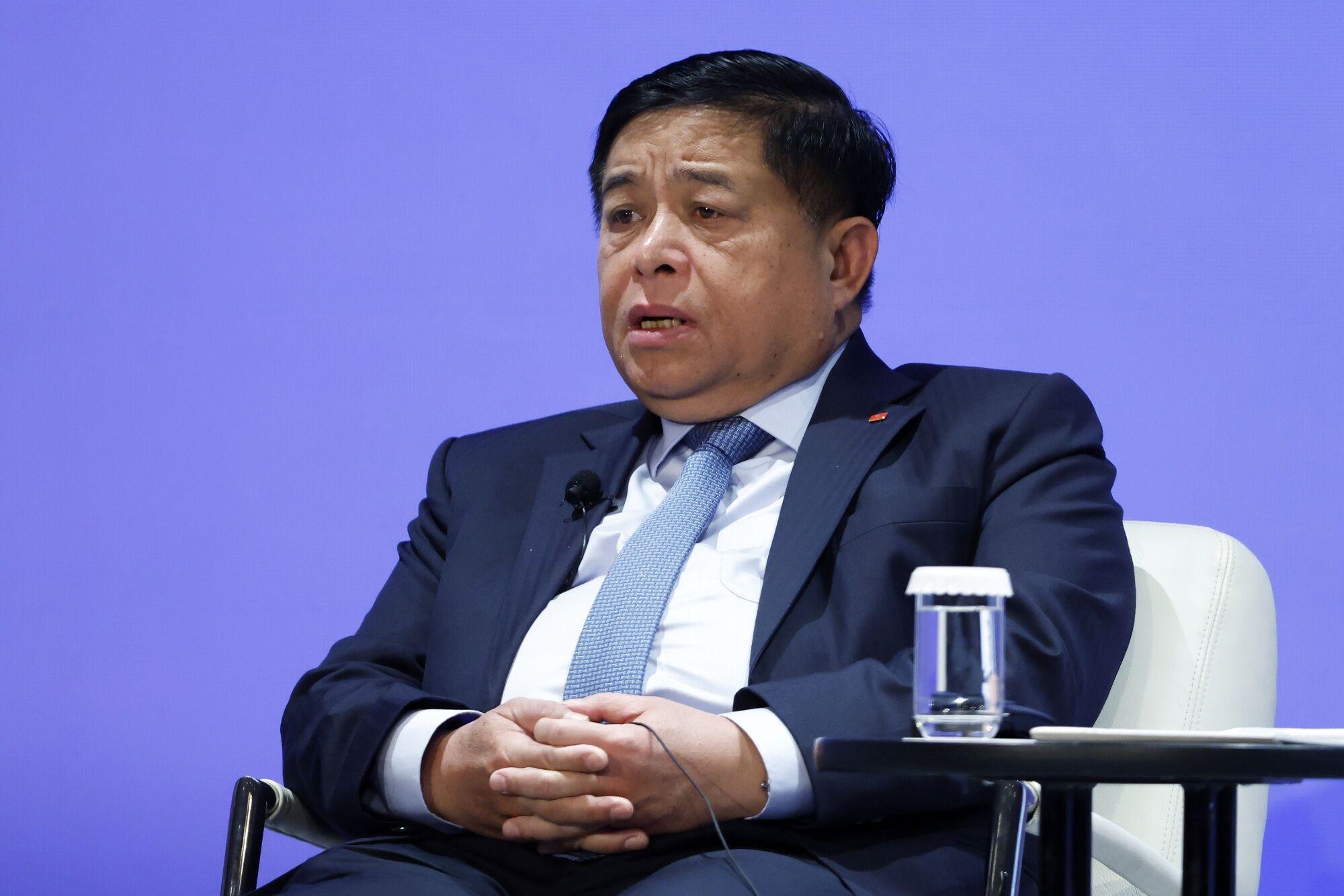 越南副总理阮志勇说,美国关税政策会对越南经济造成负面影响。(彭博社)