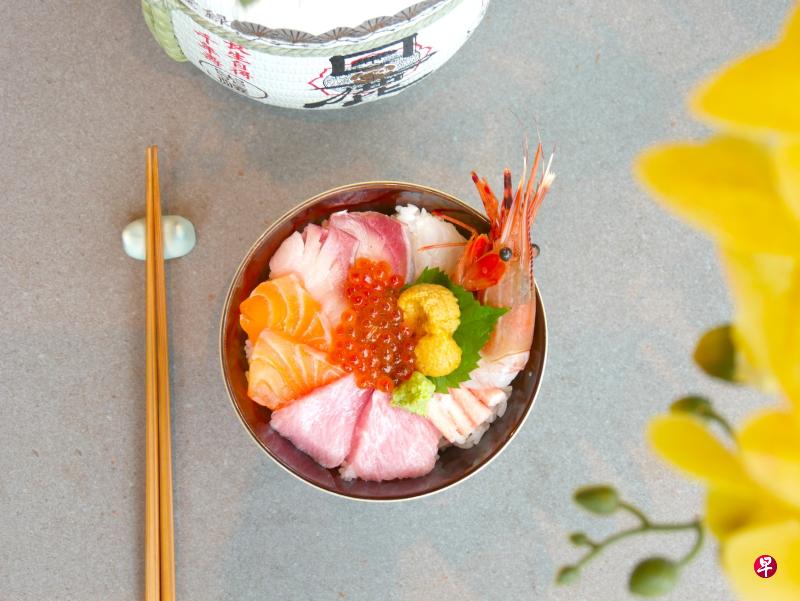 缤纷丰盛的特上海鲜丼。（取自面簿）