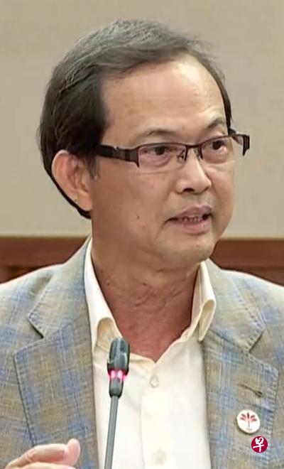 首先，部长是否认为允许新加坡报业控股取走39亿元，给纳税人留下9亿元的负担是政府能够接受的？其次，我提供了很多信息……但如果政府都懒得回答我提出的问题，那是否就不该说信息没用，以及我的指控都是毫无根据的？——非选区议员梁文辉