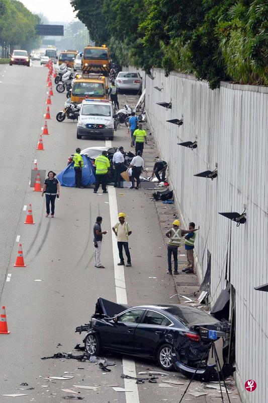 亚逸拉惹高速公路今早发生6车连撞惨祸，酿一死四伤。（曾美玲 摄影）