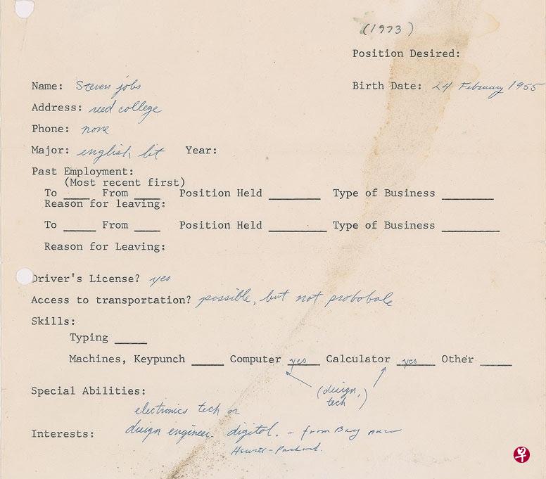美国苹果公司已故联合创始人史蒂夫·乔布斯1973年的一封求职信以17万4000美元（22万3500新元）的价格在美国的一场拍卖会上易手。（取自网络）