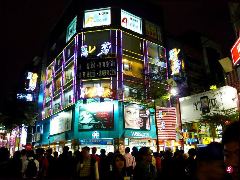 台湾夜市。（档案照）