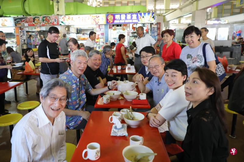 陈清木和李显扬去年11月曾在西海岸一带吃早餐。（档案照片）