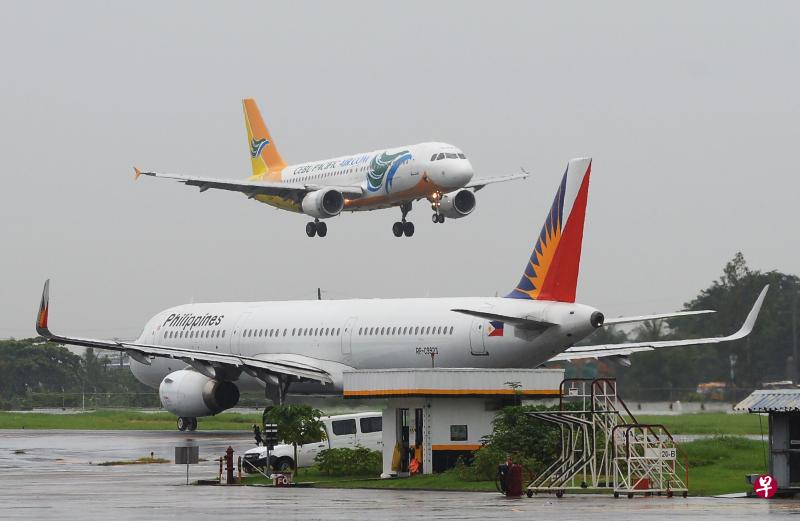 在台风登陆前，宿务航空和菲律宾航空已暂停国内部分航班起降。（法新社） 