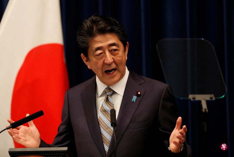 日本首相安倍星期一（9日）表示，日本希望尽一切努力，促进中东地区的和平。（路透社） 