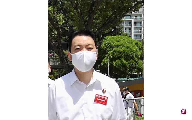 人民行动党拉丁马士区候选人杨益财昨天在竞选广播中谈及他将如何透过不同管道，为居民解决就业问题。（档案照片）