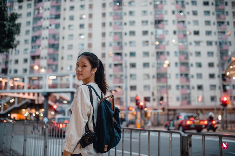 已解散的香港学民思潮成员许颖婷称，已离开香港赴美国。（许颖婷面簿）