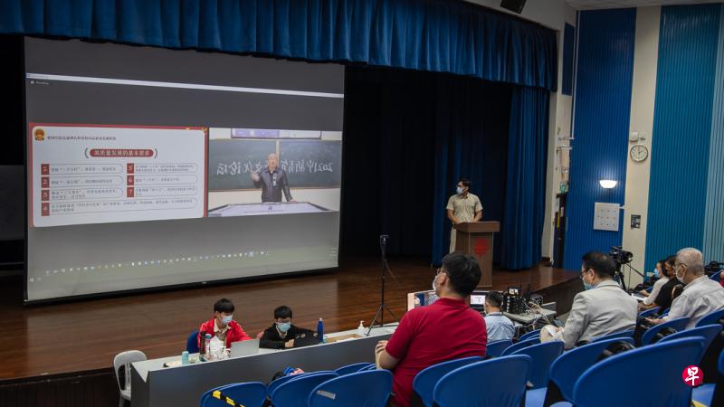 贵州师范大学康文峰教授指出，当前中国的经济已由高速增长转向高质量发展。（华中Studio Ardent提供）
 