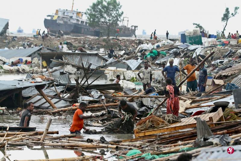 热带气旋锡朗（Sitrang）袭击孟加拉导致至少16人死亡，灾难管理部官员透露，近一万所房屋在这起灾害中“受损或摧毁”。（法新社） 