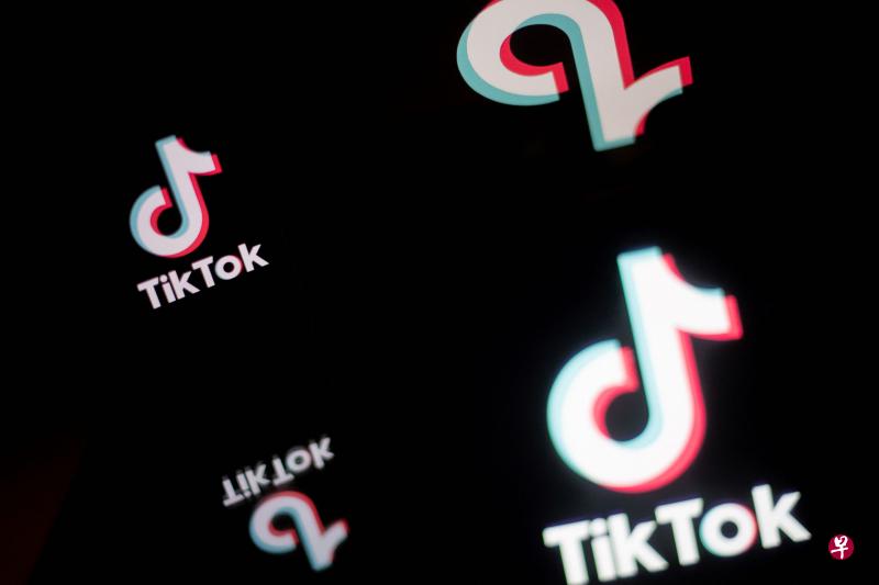 TikTok近来受到多国政府愈发严格的安全审查，而TikTok方面多次驳斥有关安全威胁的指控，称一系列禁令受到政治因素驱动。（法新社） 